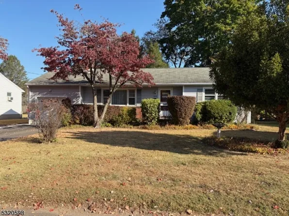 304 Lucia Ave, Middlesex Boro, NJ 08846