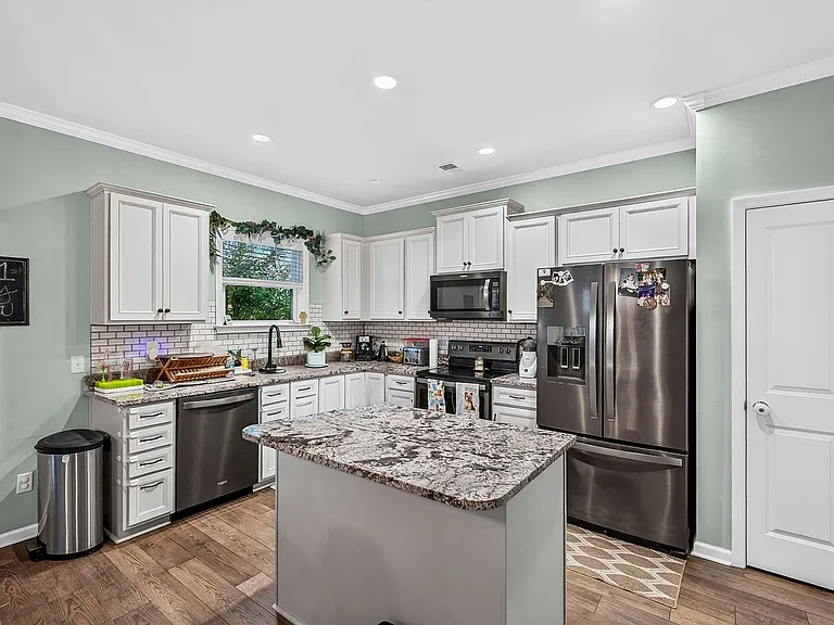 2657 Doubletree Ct — Photo 11