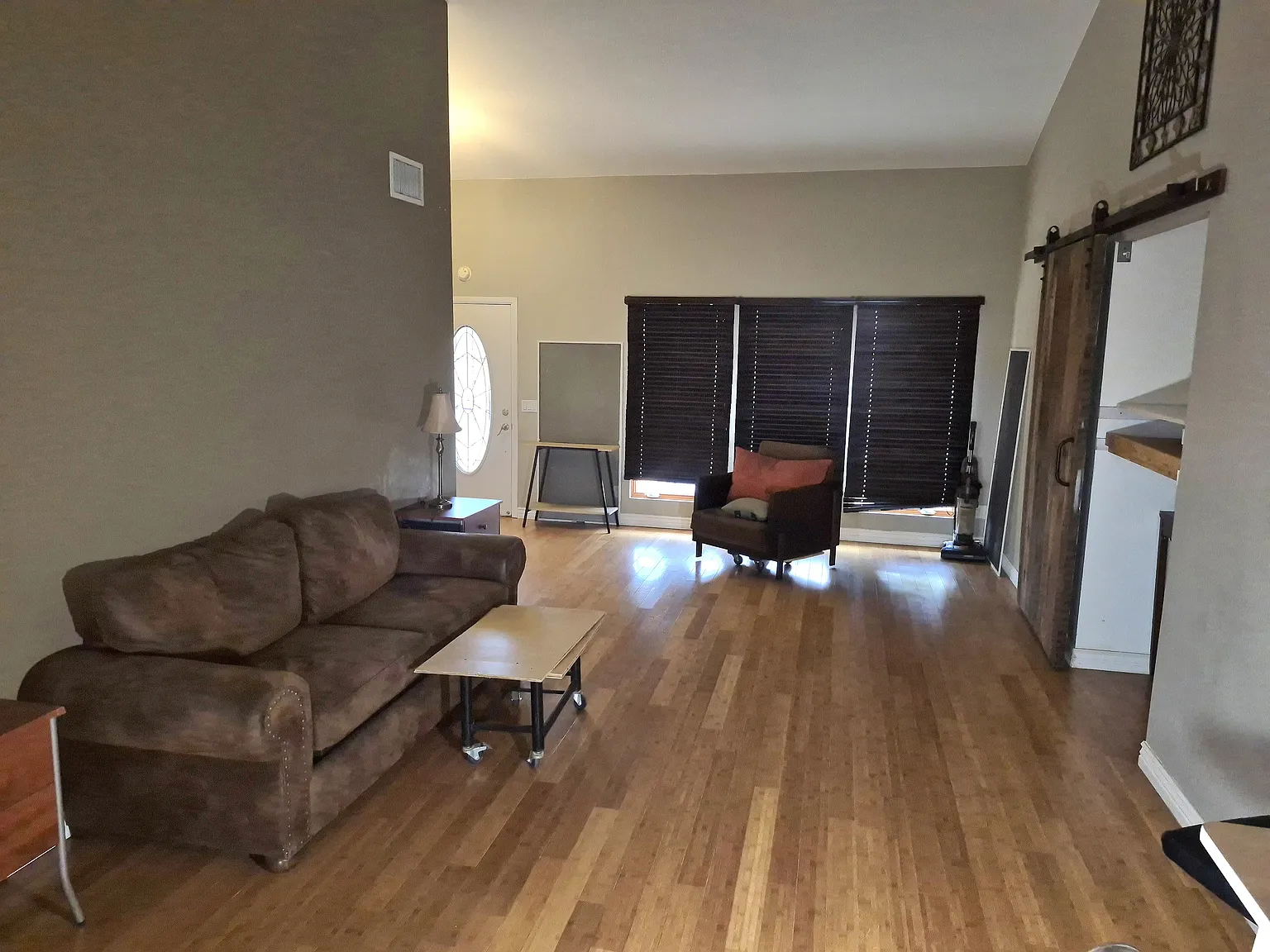 3 bed, 1800 sqft, $2,399 — Photo 4
