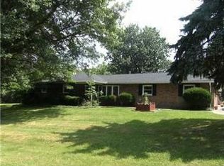 267 Rainbow Dr NE, Lancaster, OH
