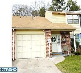 1st image of 318 Shady Ln
