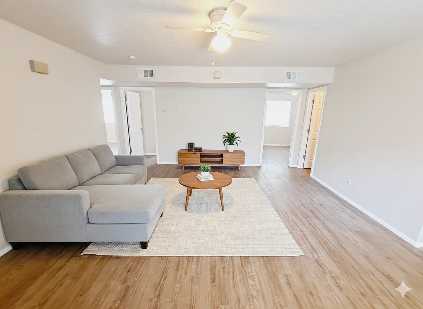 1506 John St — Photo 1