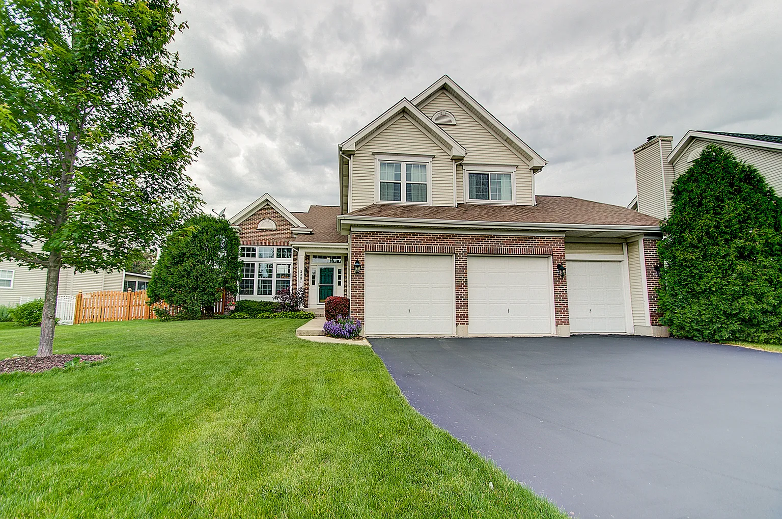 2281 Apple Hill Ln photo 1