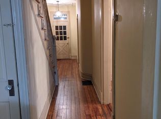 11 Prospect St, Staunton, VA 24401