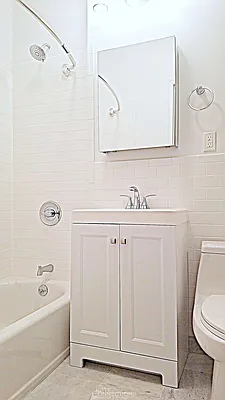 Rented by City Connections Realty | media 14