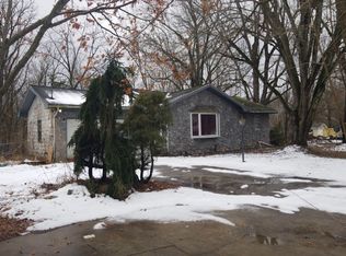 53594 Mark Dr, Bristol, IN 46507