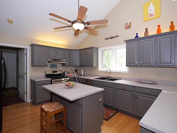 5th image of 13673 N Lake Shore Dr