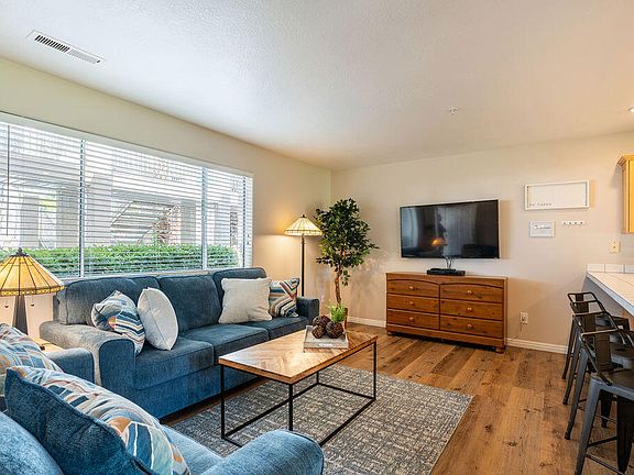 4th image of 1845 W Canyon View Dr APT 1202