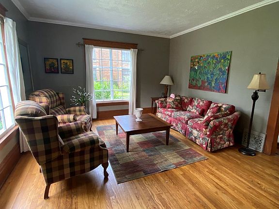 5th image of 21 Reading Ave