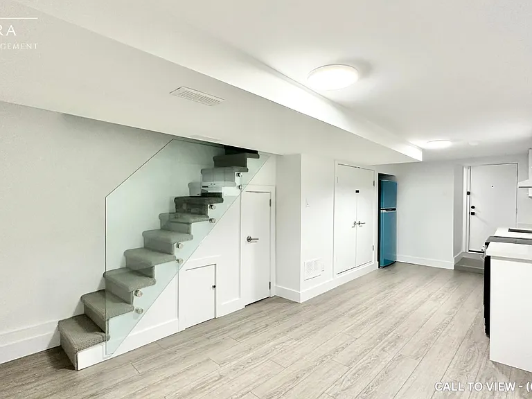 99 Mackay Ave #2 — Photo 2