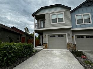 225 N 43rd Pl, Ridgefield, WA 98642