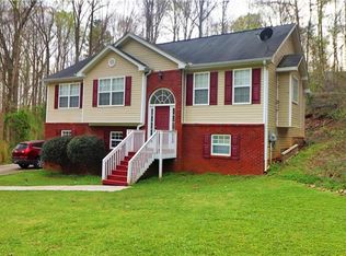 5118 Peach Mountain Cir, Gainesville, GA 30507