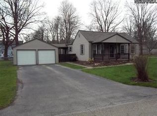 203 Heaton Blvd, Niles, OH