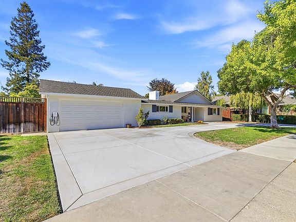 3rd image of 1177 Ruth Dr