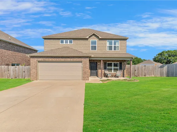 2229 N Champions Ct, Siloam Springs, AR 72761