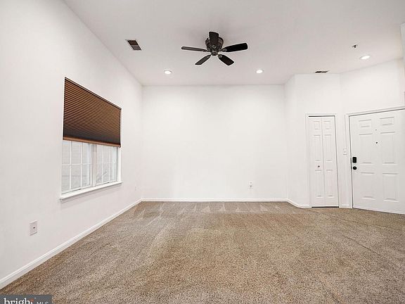 2nd image of 1300D Sheridan Pl #1300-D