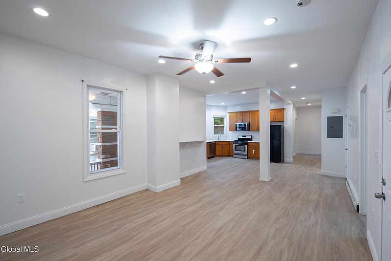 3rd image of 2210 15th Street