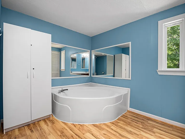 290 Thomas Cash Rd — Photo 11