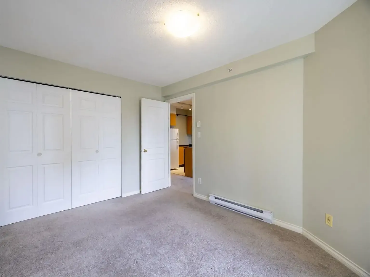 1 bed, 606 sqft, $2,590 — Photo 3