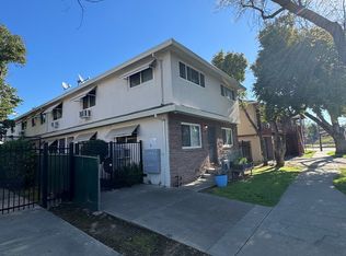 2727 V Street - Apts, Sacramento, CA 95818