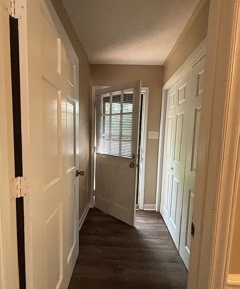 6717 W Friendly Ave — Photo 12