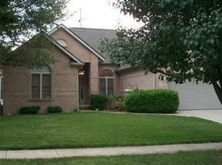 784 Cape Henry Dr, Columbus, OH 43228