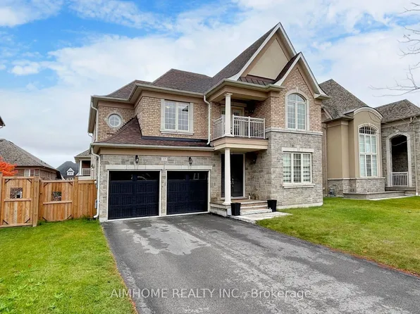 17 Bighorn Trl, King, ON L7B 0A5