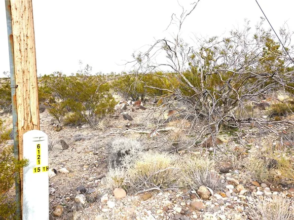 17000 N Maywood Dr, Dolan Springs, AZ 86441