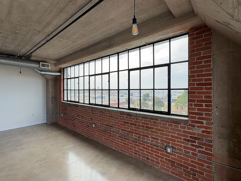 The Walnut Building — Photo 11