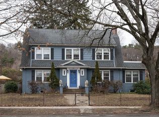 1319 Northampton St, Holyoke, MA 01040