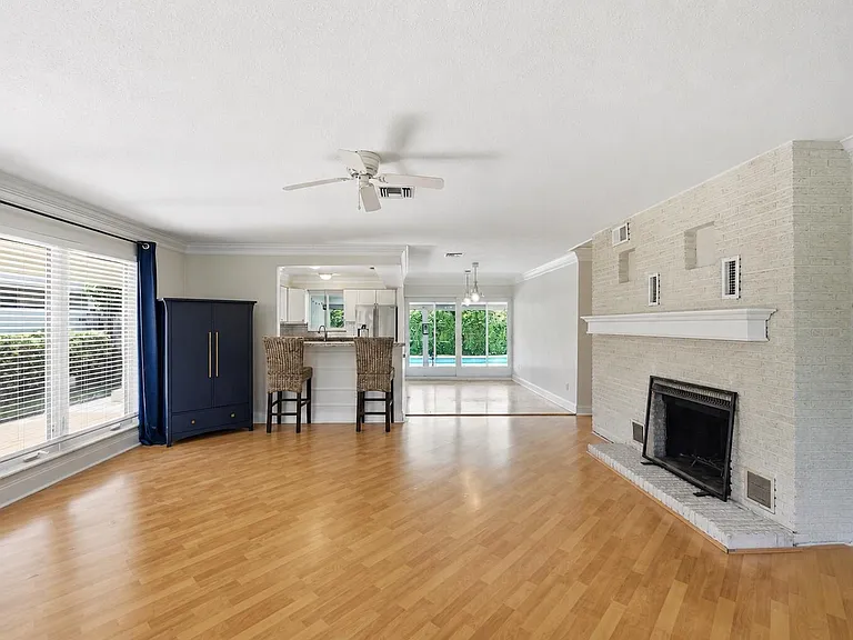 2685 SE 6th St — Photo 5