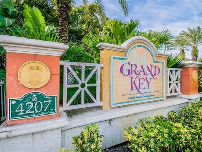 4207 S Dale Mabry Hwy UNIT 2105, Tampa, FL, 33611