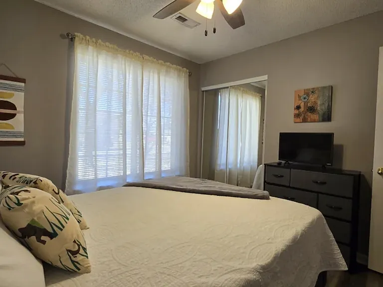 2315 Lichfield Dr — Photo 7
