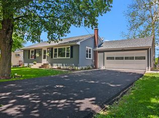 440 E Lafayette St, Somonauk, IL 60552