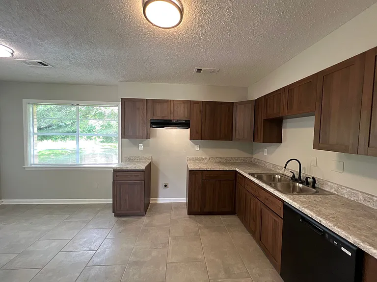 4617 Sumners Wells Rd — Photo 14