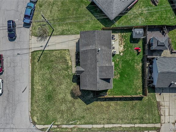 3rd image of 323 Rehm Rd