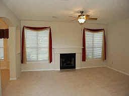 4th image of 2740 W Oaks Cir E