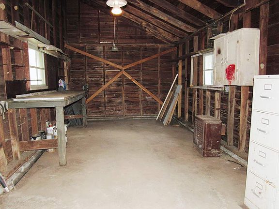 4th image of 819 Tipton Ave