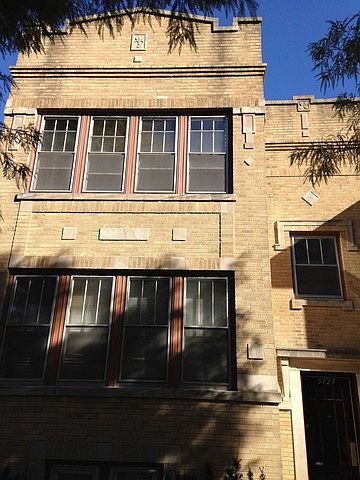 1st image of 5725 N Maplewood Ave #2