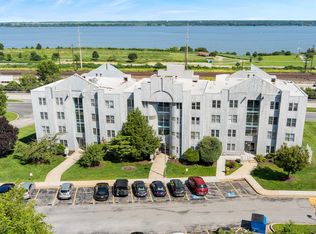5217 Le Parc Dr APT 5, Wilmington, DE 19809