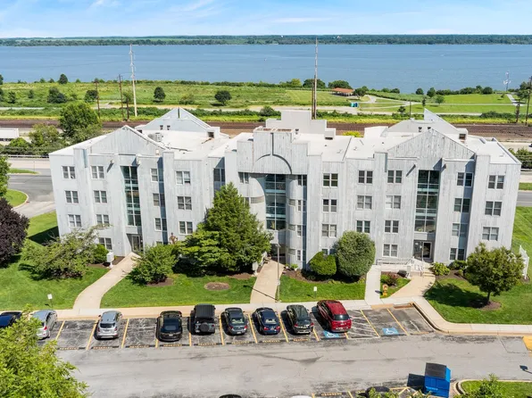 5217 Le Parc Dr APT 5, Wilmington, DE 19809