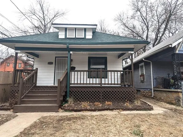3208 E 30th Ter, Kansas City, MO 64128