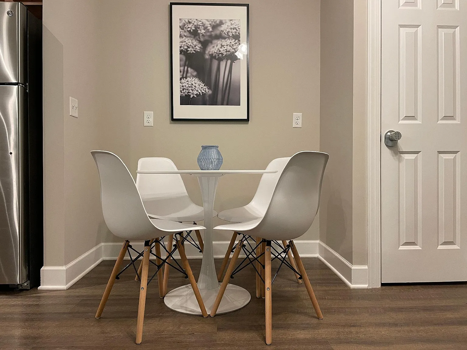 1 bed, $3,870 — Photo 4