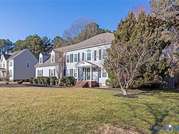 3rd image of 8309 Diane Ln