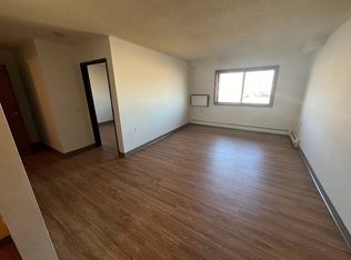 23 Neptune St N, Cosmos, MN 56228