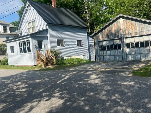 53 High Street, Dixfield, ME 04224