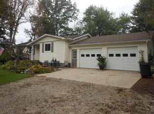 4120 Calkins Rd, Dryden, MI 48428