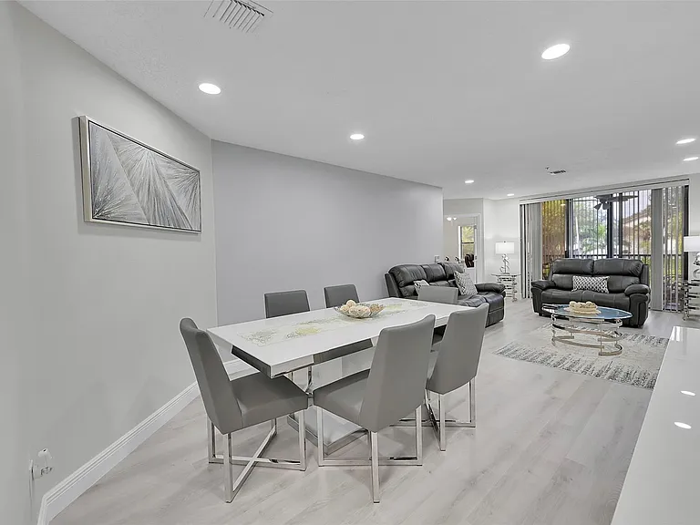 5133 Brisata Cir #P — Photo 3