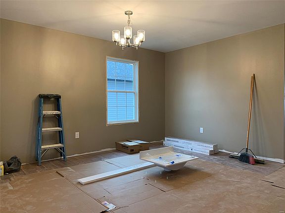 5th image of 3501 Chippewa Dr
