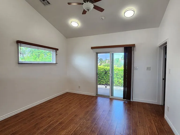 17118 Oak View Dr — Photo 13